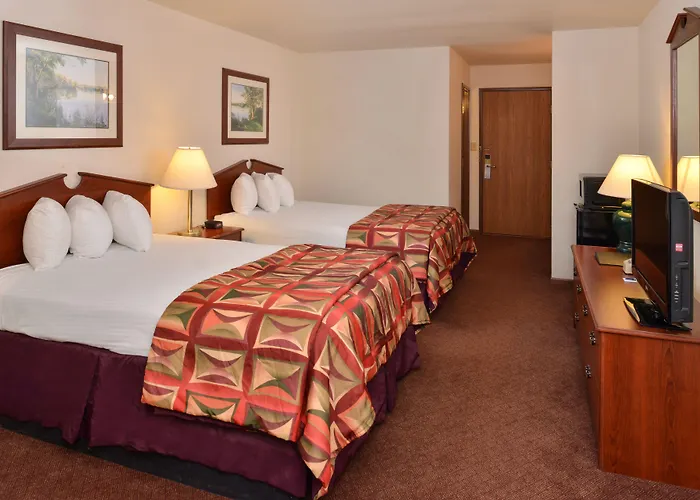Travelodge By Wyndham Ishpeming/Marquette